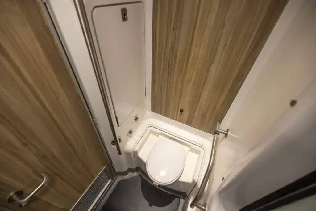 Shared washing and toilet facilities on the sleeper train